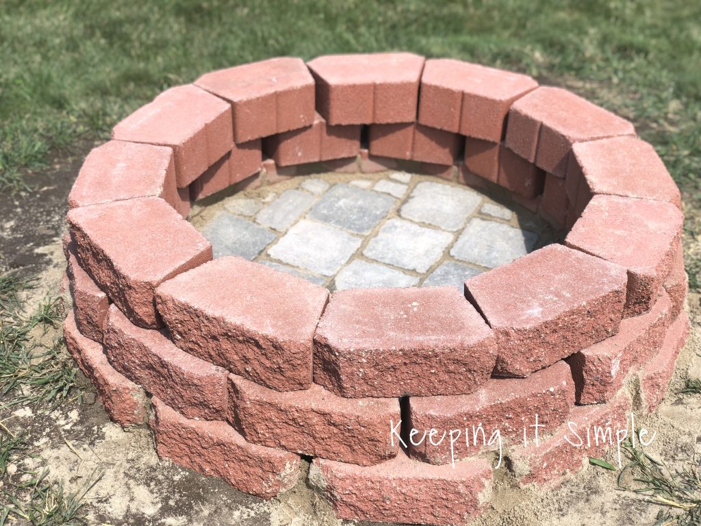 How To Build A Diy Fire Pit For Only, Making A Fire Pit With Bricks