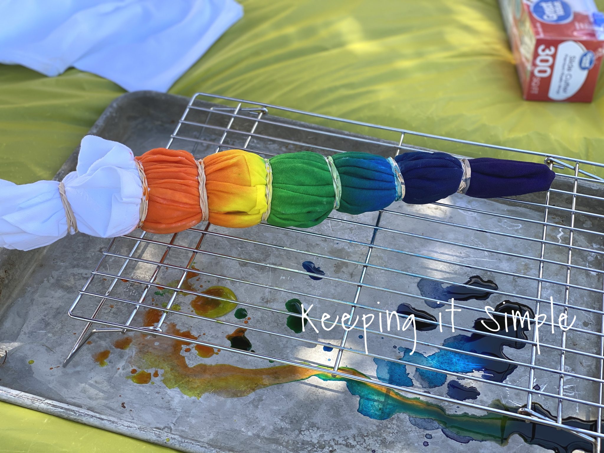 Tips and Tricks on How to Tie Dye Shirts Keeping it Simple