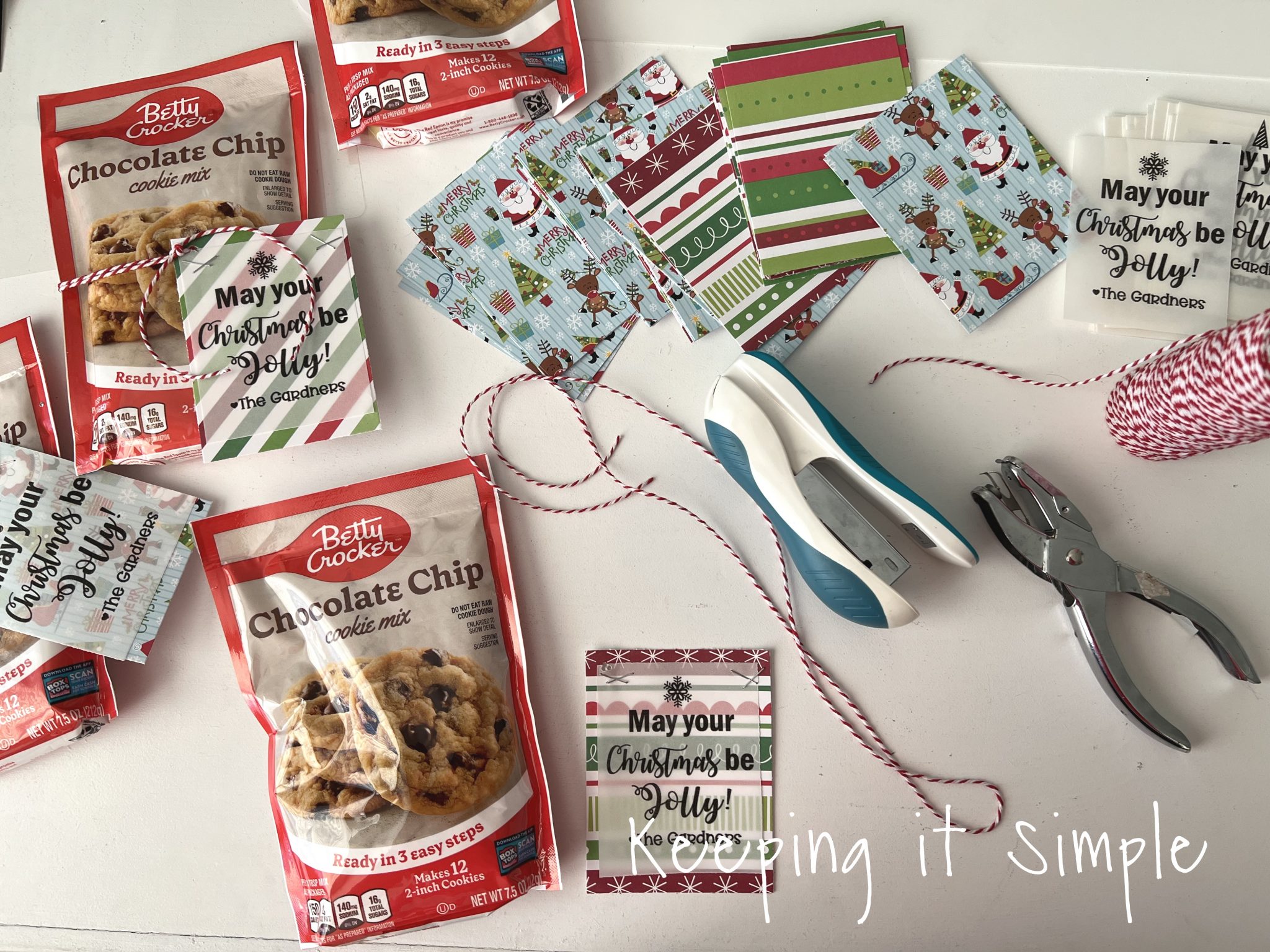 Easy Neighbor Gift Idea- Personalized Cookies for Santa Plate - Keeping ...