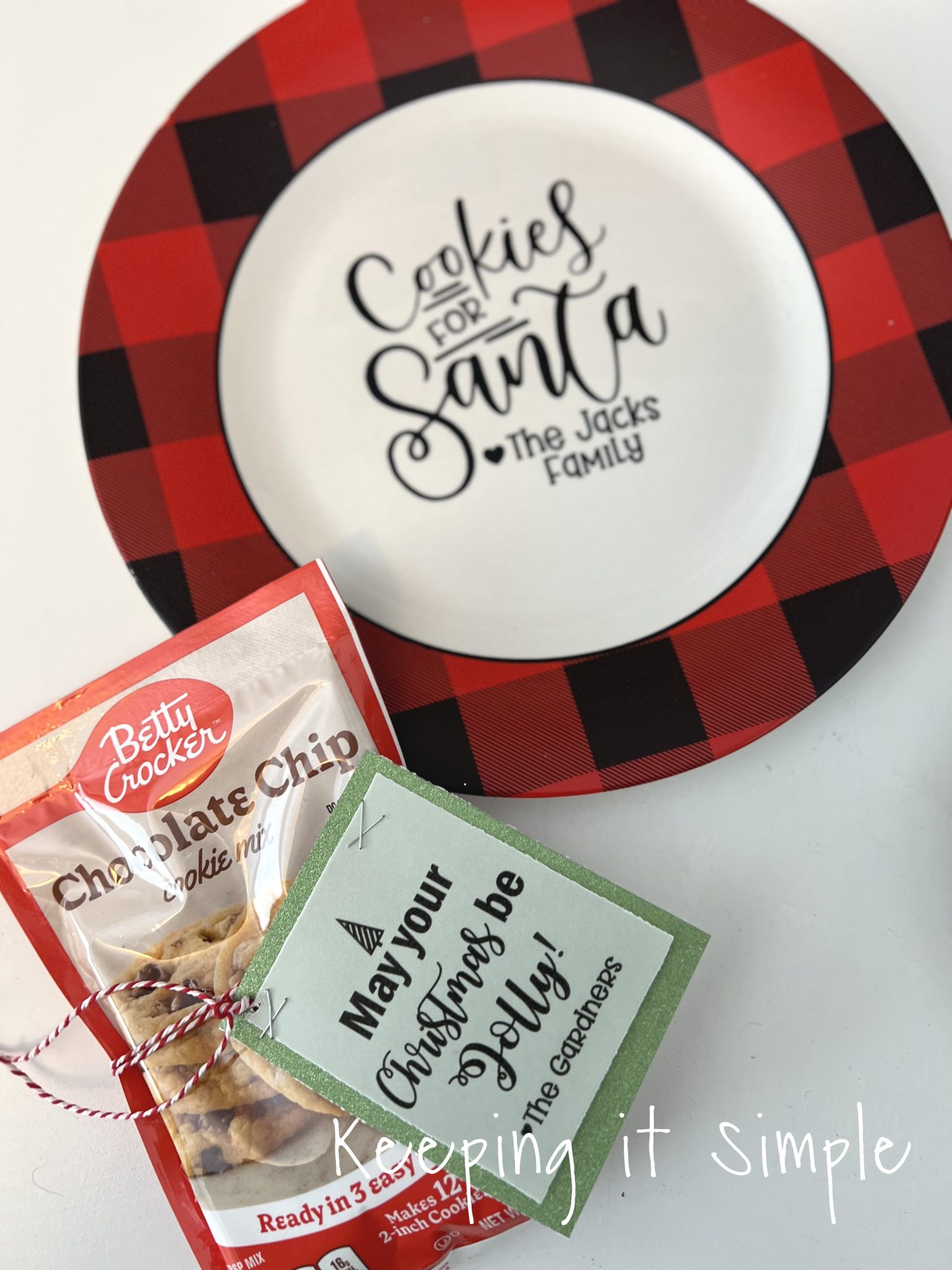 Easy Neighbor Gift Idea- Personalized Cookies for Santa Plate - Keeping ...